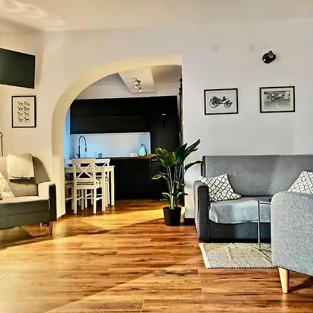 Apartmán Loft W Starej Wozowni Krynica-Zdrój Exteriér fotografie