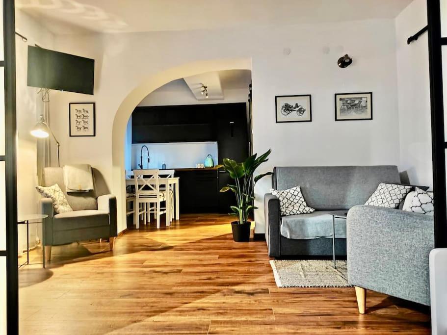 Apartment Loft W Starej Wozowni *